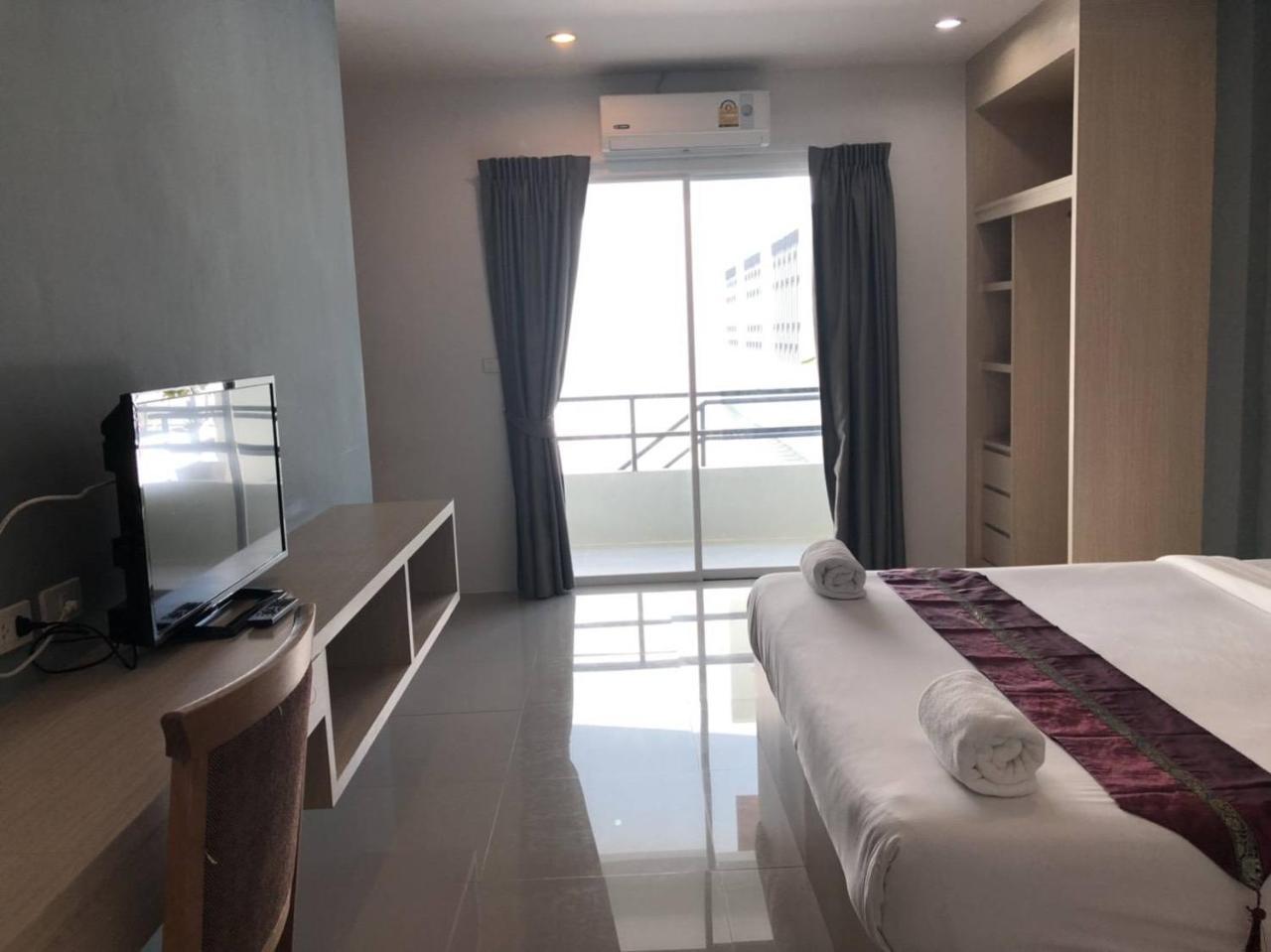 Khao Oat Airport Hotel Nai Yang-stranden Eksteriør billede