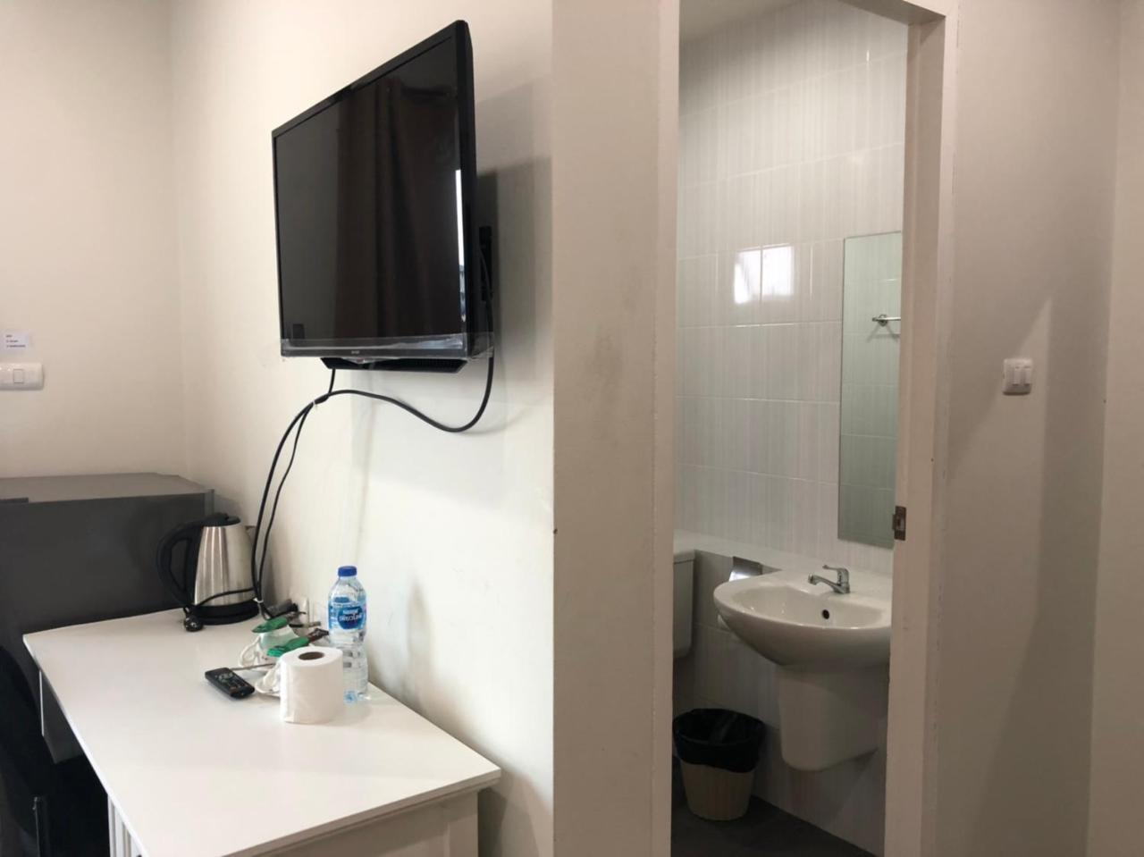 Khao Oat Airport Hotel Nai Yang-stranden Eksteriør billede