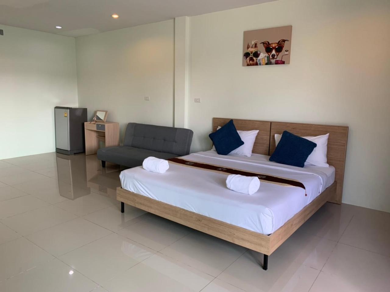 Khao Oat Airport Hotel Nai Yang-stranden Eksteriør billede